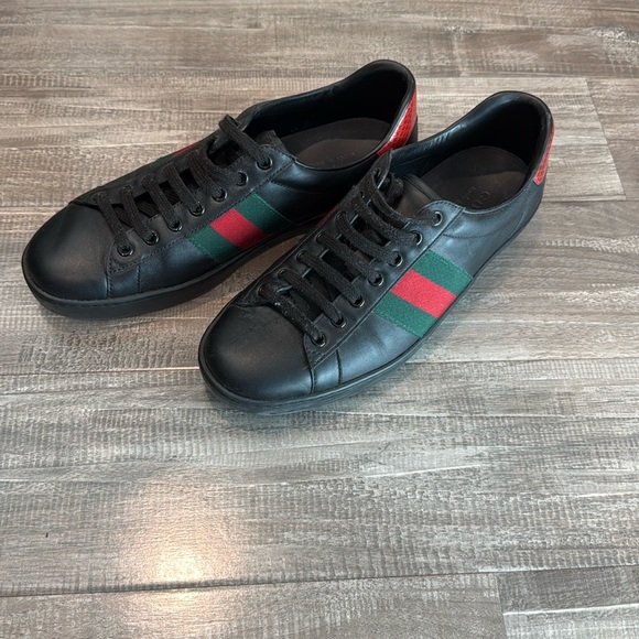 Gucci sneakers - Picture 1 of 5